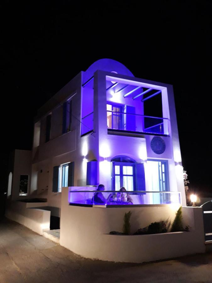 Located By The Sea One Beachfront Private Captain Lazaros Pool Villa With Loft In 750Sqm Spacious Private Plot-Jacuzzi-Sunrelax-Furnished Terace-Gazebo-Private Parking,Sleep 3 Adults And 2 Children, Just Steps From The Black Beach-Seaview Перисса Экстерьер фото