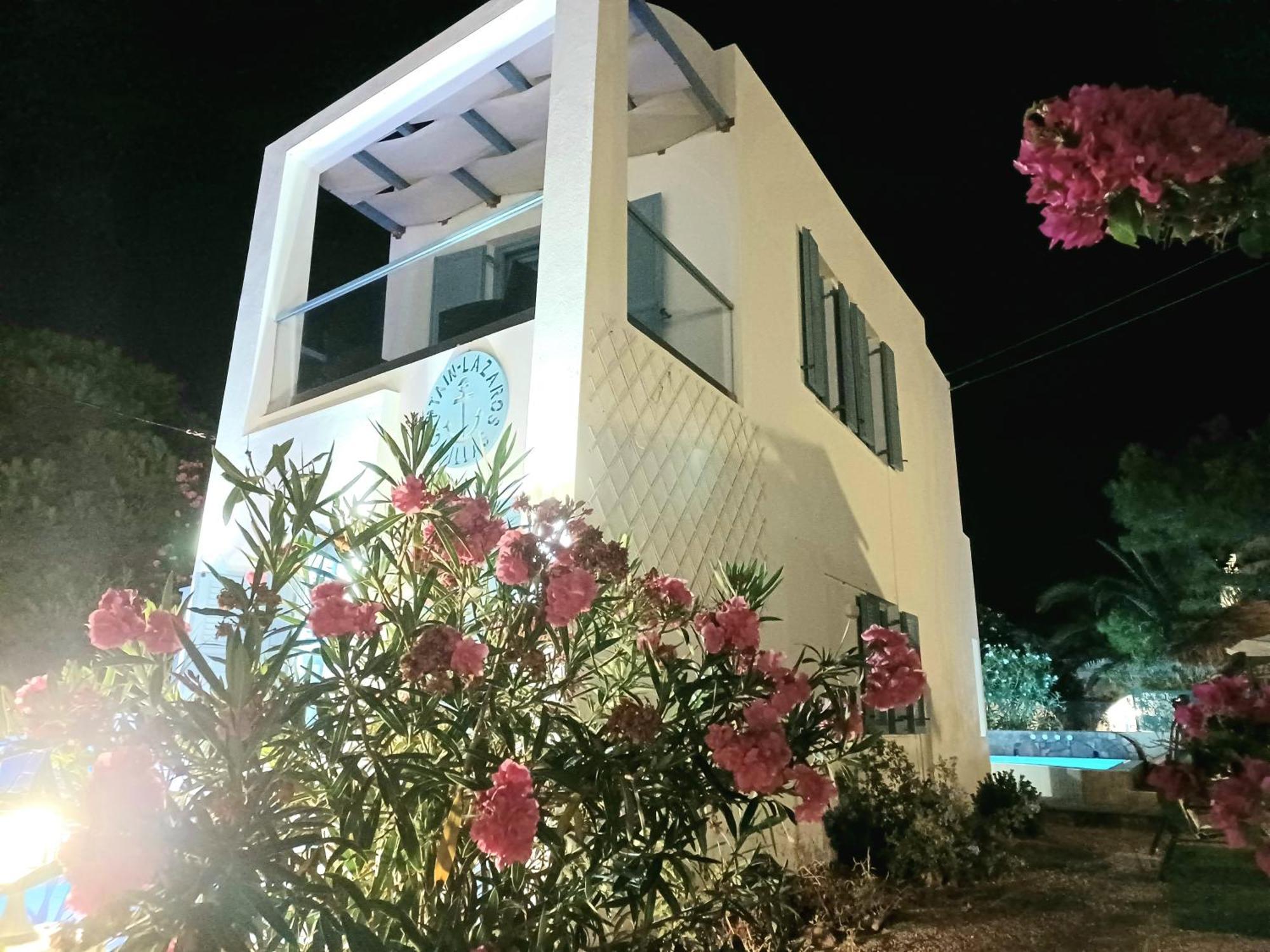 Located By The Sea One Beachfront Private Captain Lazaros Pool Villa With Loft In 750Sqm Spacious Private Plot-Jacuzzi-Sunrelax-Furnished Terace-Gazebo-Private Parking,Sleep 3 Adults And 2 Children, Just Steps From The Black Beach-Seaview Перисса Экстерьер фото